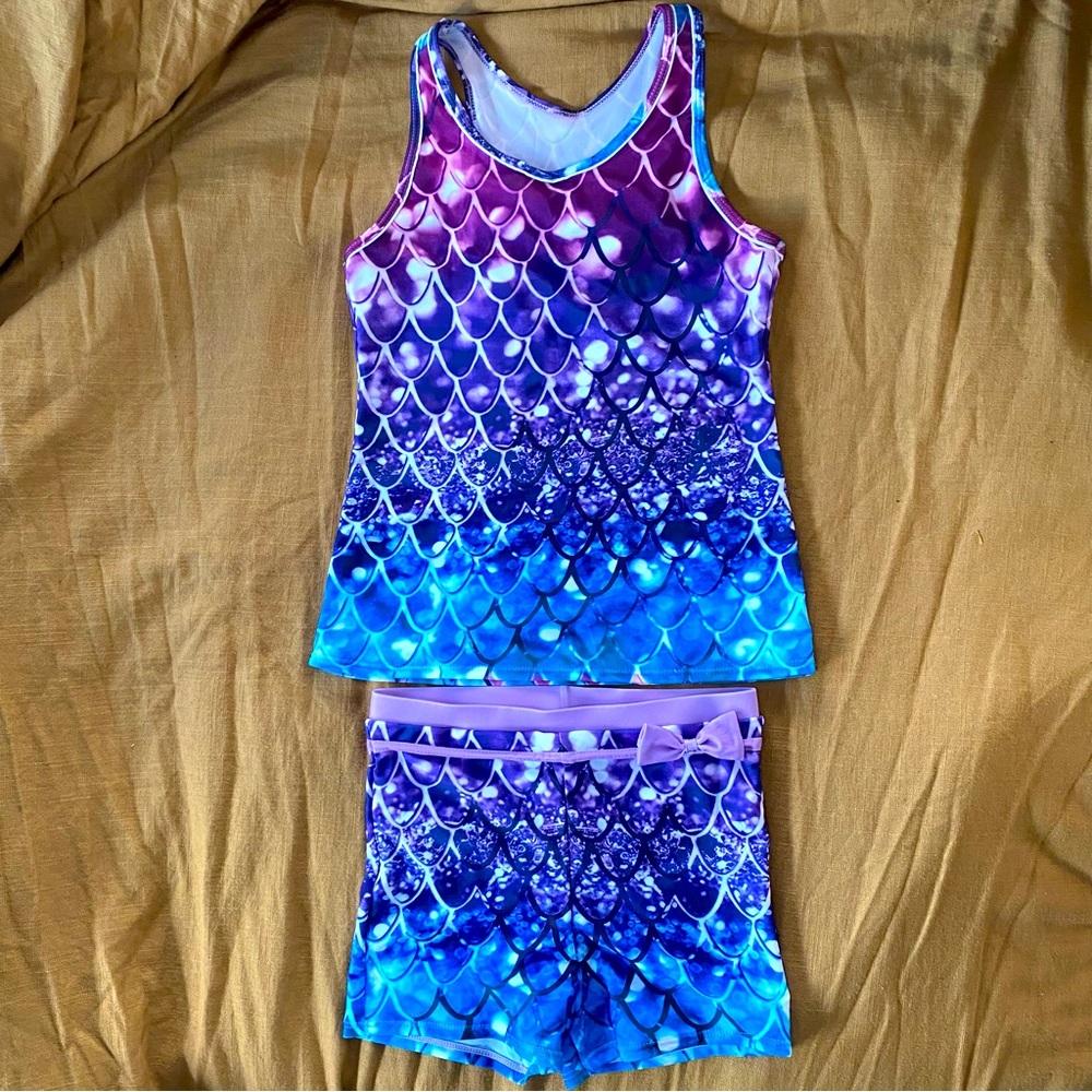 Kids two piece swim suit NWOT